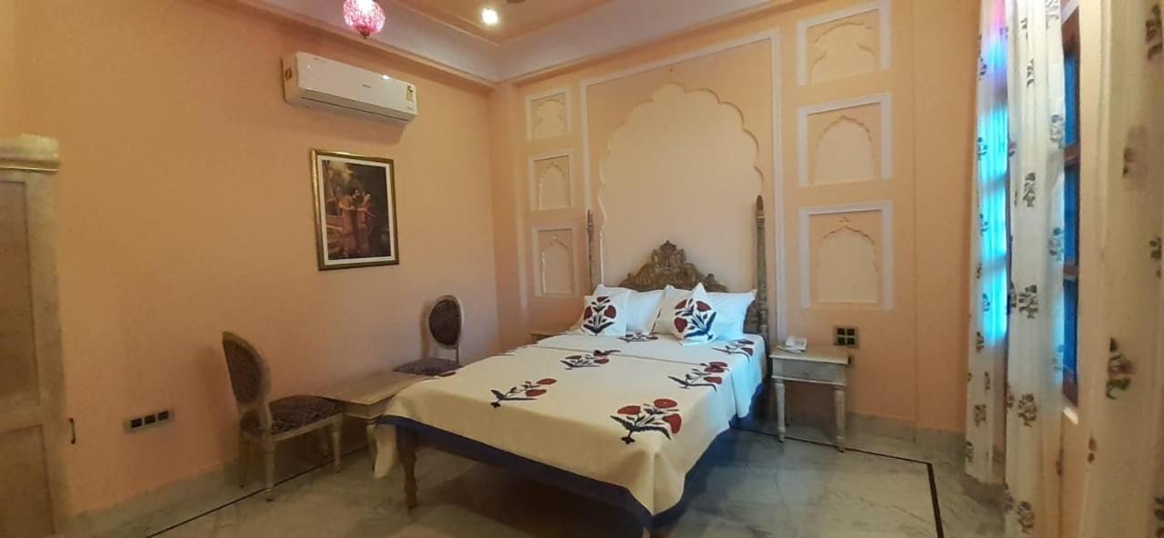 فندق Raj Rajeshwari Haveli جايبور الغرفة الصورة