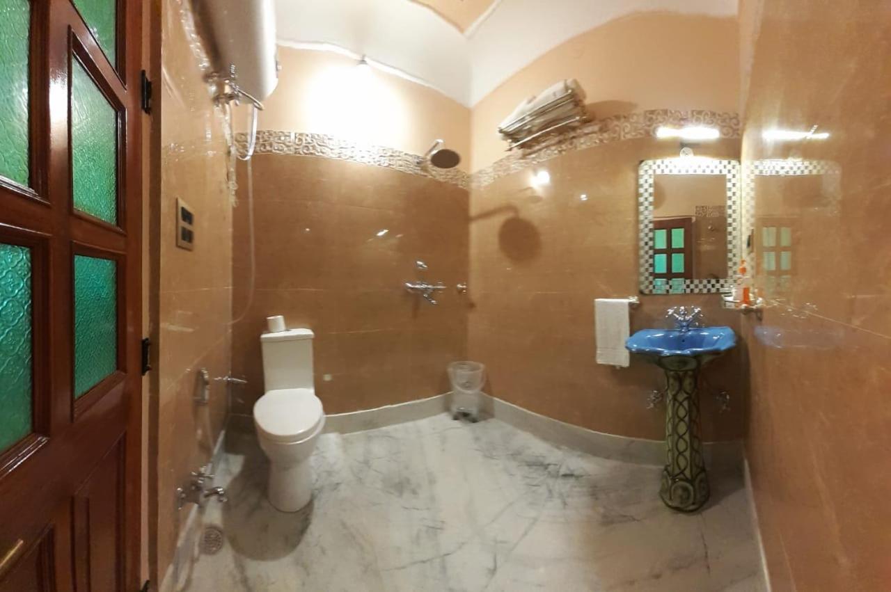 فندق Raj Rajeshwari Haveli جايبور الغرفة الصورة